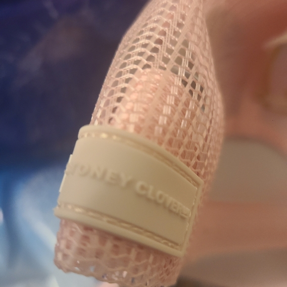 2025 Disney World Stoney Clover Lane Patches Patches Trucker Pink Cap Hat New - Picture 6 of 7